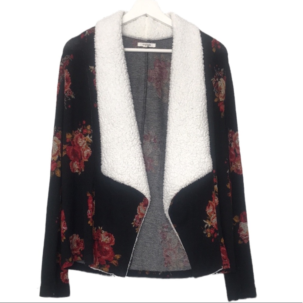 Donated Maurices Floral Sherpa Open Cardigan EUC Size Small